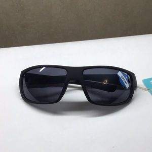 Men’s black frame sports sunglasses